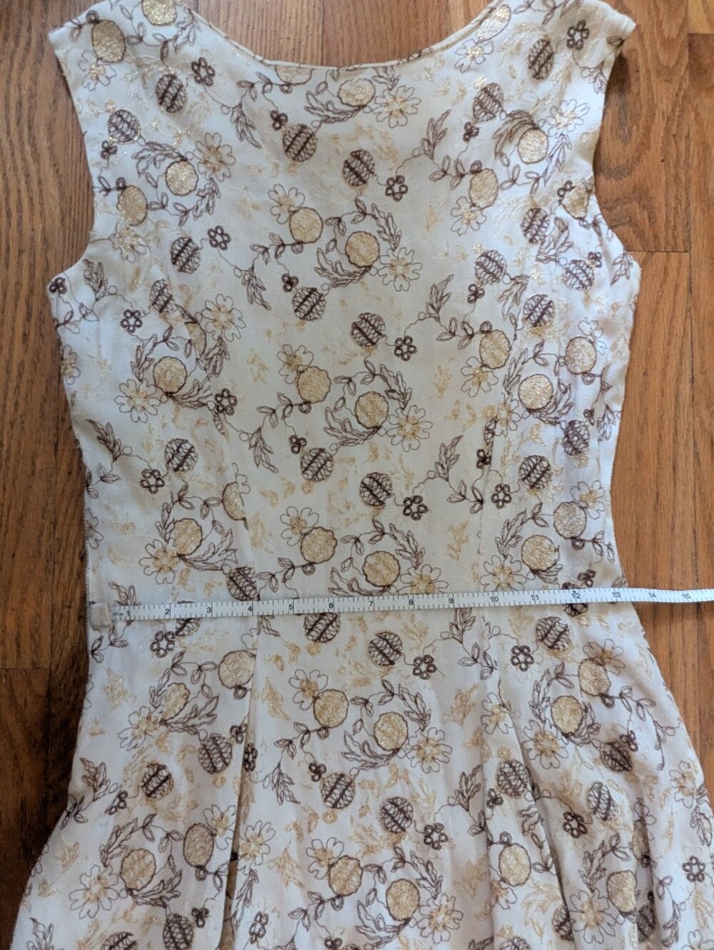 Handmade Vintage Dress - Picture 4 of 9